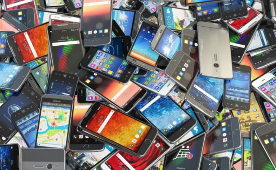 मोबाइल आयातमा देखिएन एमडिएमएसको प्रभावः दुई महिनामा भित्रिए पाँच अर्ब ३६ करोडका स्मार्टफोन
