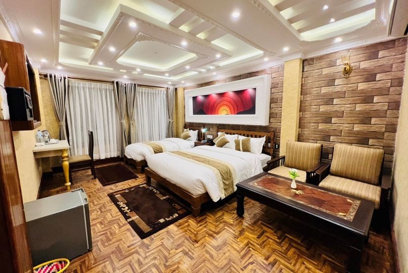 नेपालगञ्ज र कोहलपुरका होटल व्यवसायमा १२ अर्ब बढी लगानी तर सुनसान छन् तारे होटलहरू