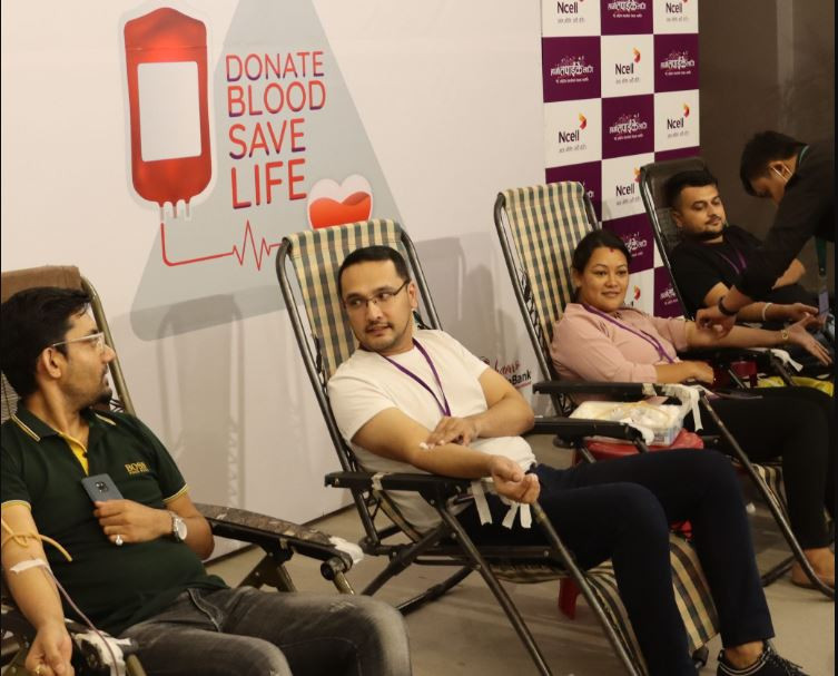 एनसेलको १८औं वार्षिकोत्सवको अवसरमा रक्तदान कार्यक्रम, १०० भन्दा बढी सहभागी