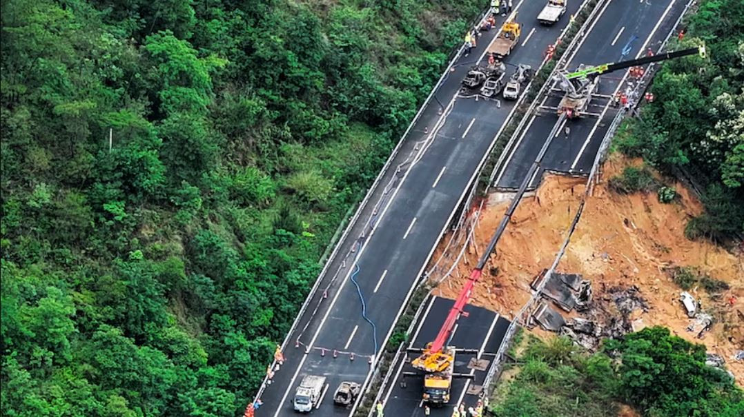 चीनको ग्वाङडोङमा राजमार्ग भासिँदा कम्तीमा १९ जनाको मृत्यु, दर्जनौं घाइते